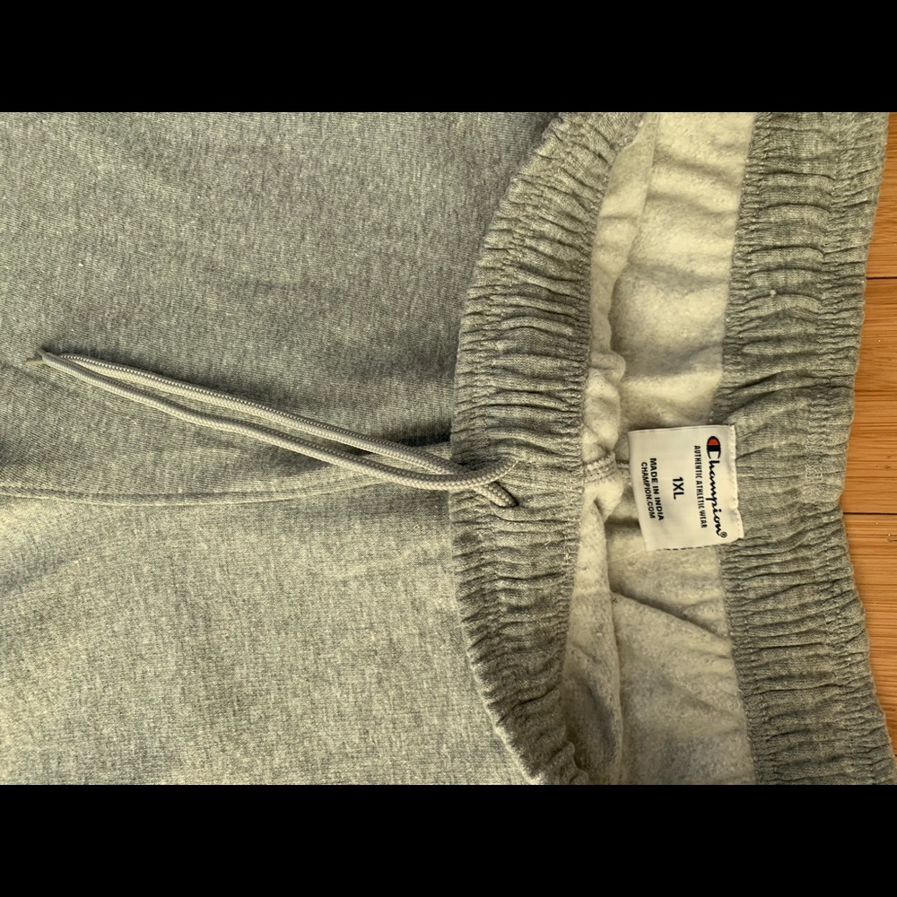 Gray champion shorts - Picture 5 of 6